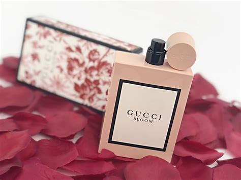 perfume gucci bloom primor.